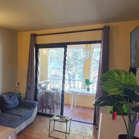 Appartement Frejus Apartment *